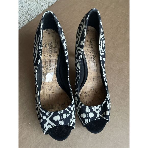 Christian Siriano Stiletto Black White Peep Toe Heels Size‎ 7 1/2 Wide - Picture 1 of 6